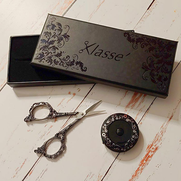 Klasse Embroidery Scissor & Tape Measure Gift Set