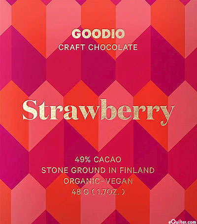 Goodio Nordic Craft Chocolate - Strawberry - 49% VEGAN Chocolate